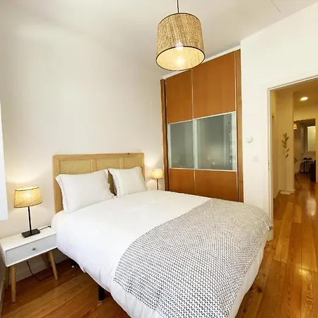 Cozy Belem With Terrace 아파트